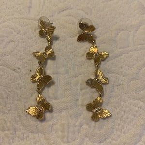 🐬Butterfly dangle earrings